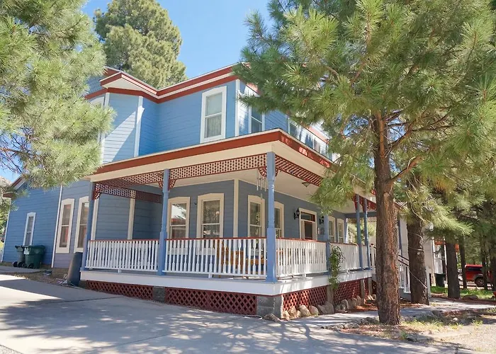 Starlight Pines Bed & Breakfast